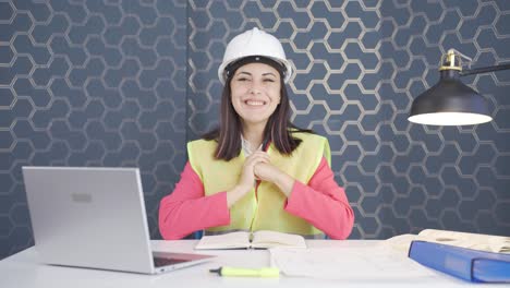 Woman-engineer-applauding-enthusiastically.